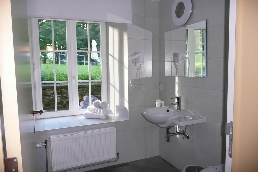Auberge De Lavacherie Sainte-Ode Bagian luar foto